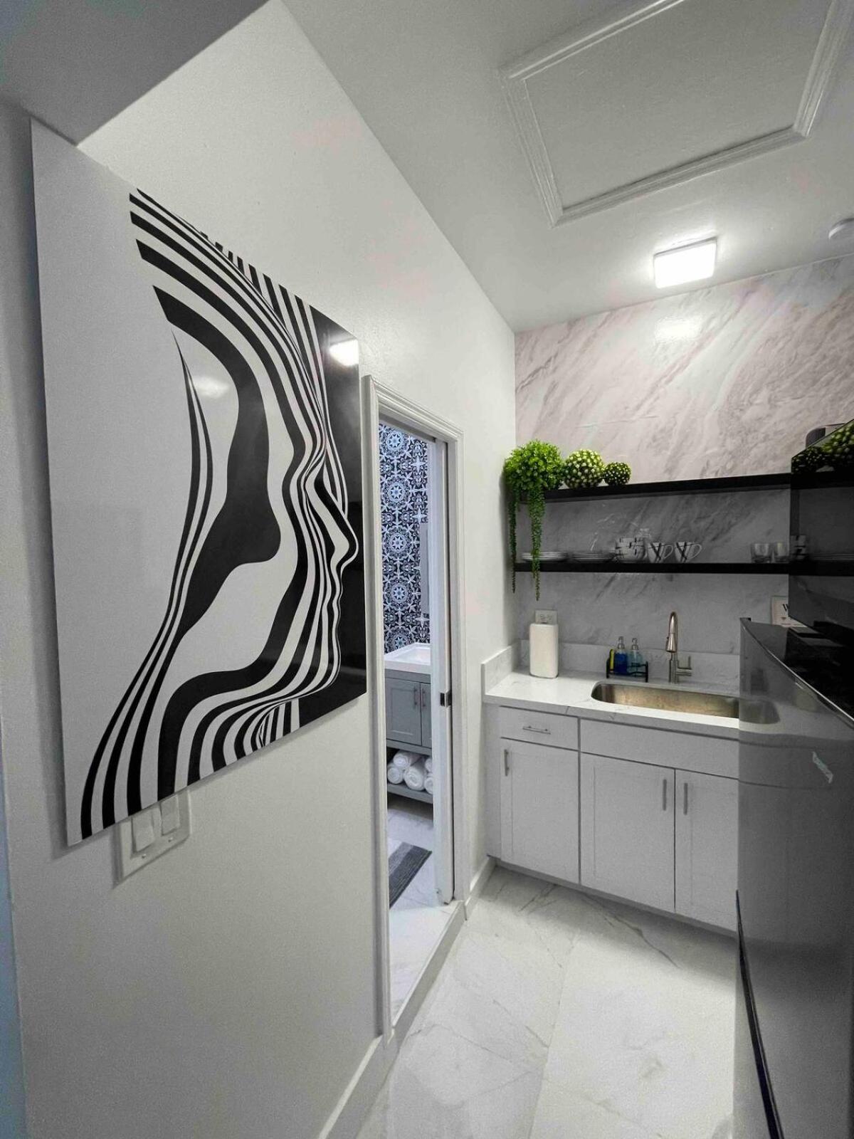 Cozy Studio, Prime Location, Remodeled, 1 Parking Γουεστ Παλμ Μπιτς Εξωτερικό φωτογραφία
